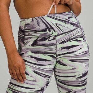 Lululemon Fast and Free High-Rise Tight 25" Size 6
